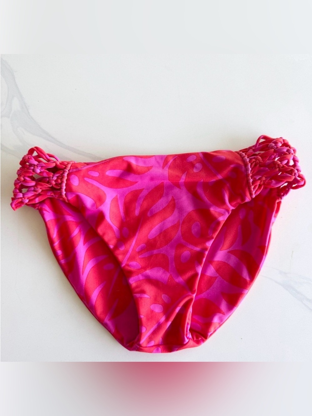 Mikoh Hawaiian Print Bikini Bottom In Island Red Ginger Size L